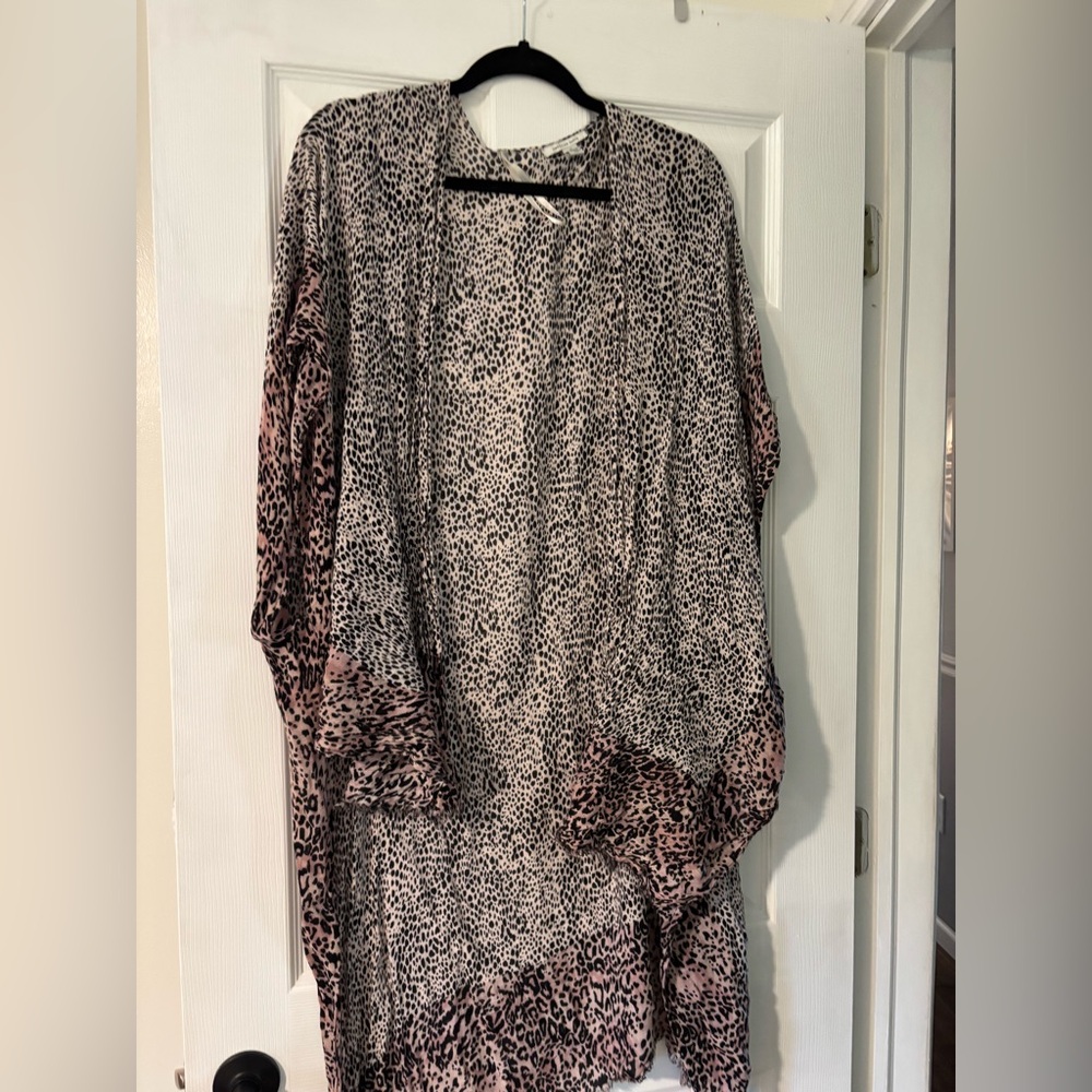 American Eagle Outfitters Animal Print Ruana/kimono OS boho